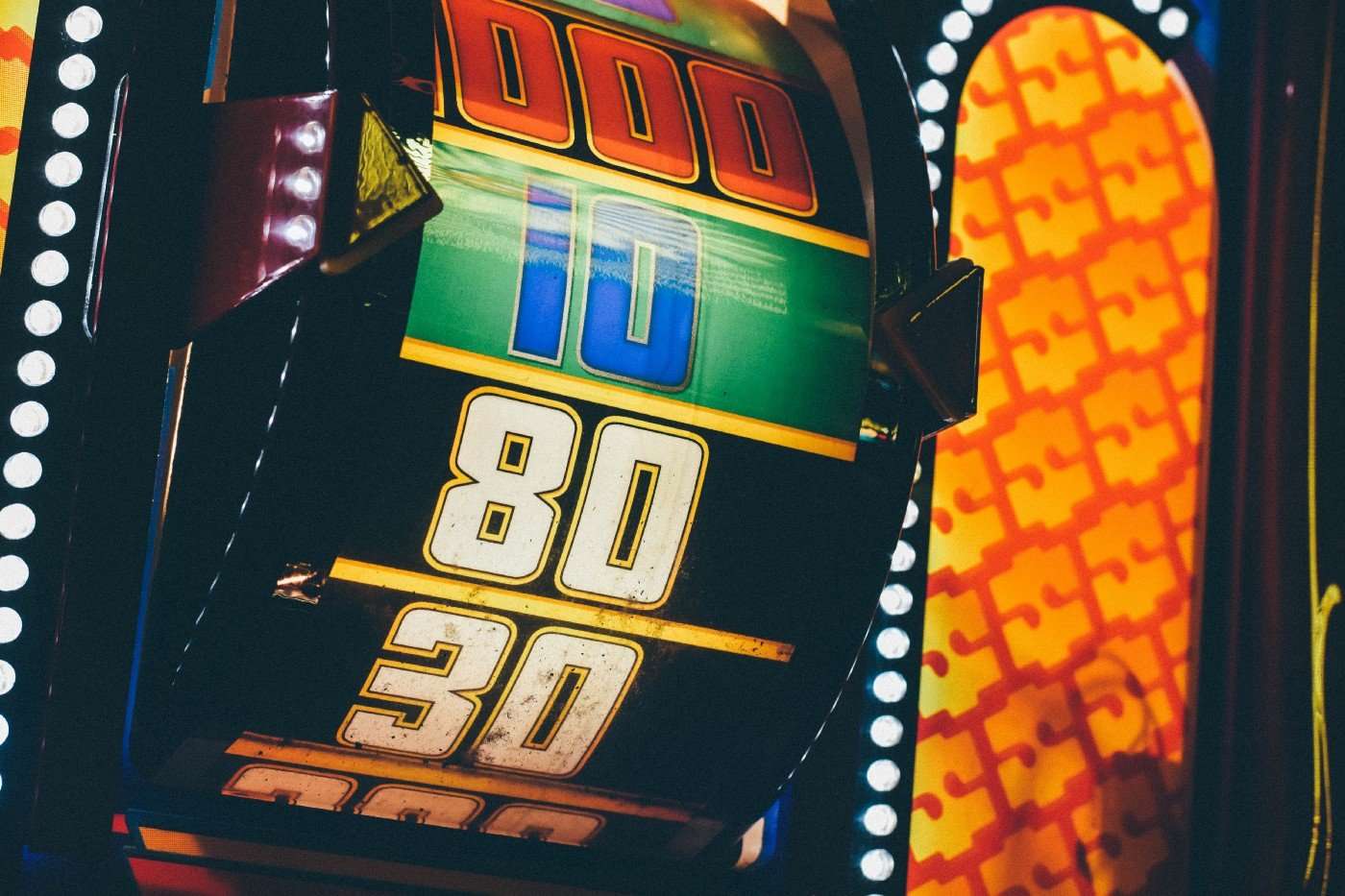 wheel of fortune anchoring behavior